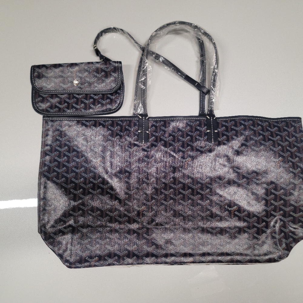 New Goyard Navy St Louis bag with wallet